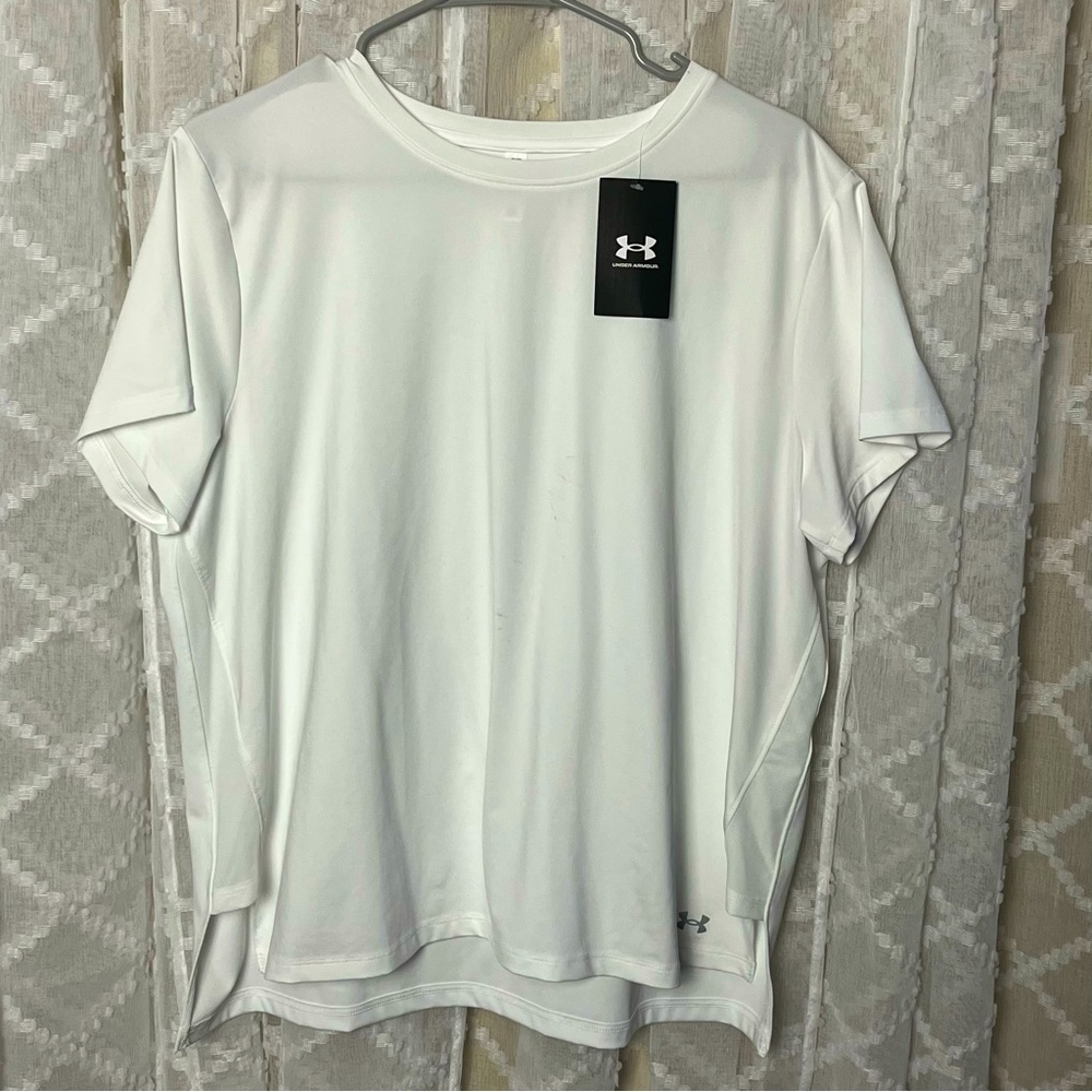 Under Armor UA Loose White Shirt NWT L Large